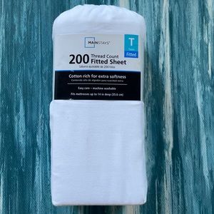 Twin size fitted sheet - NWT